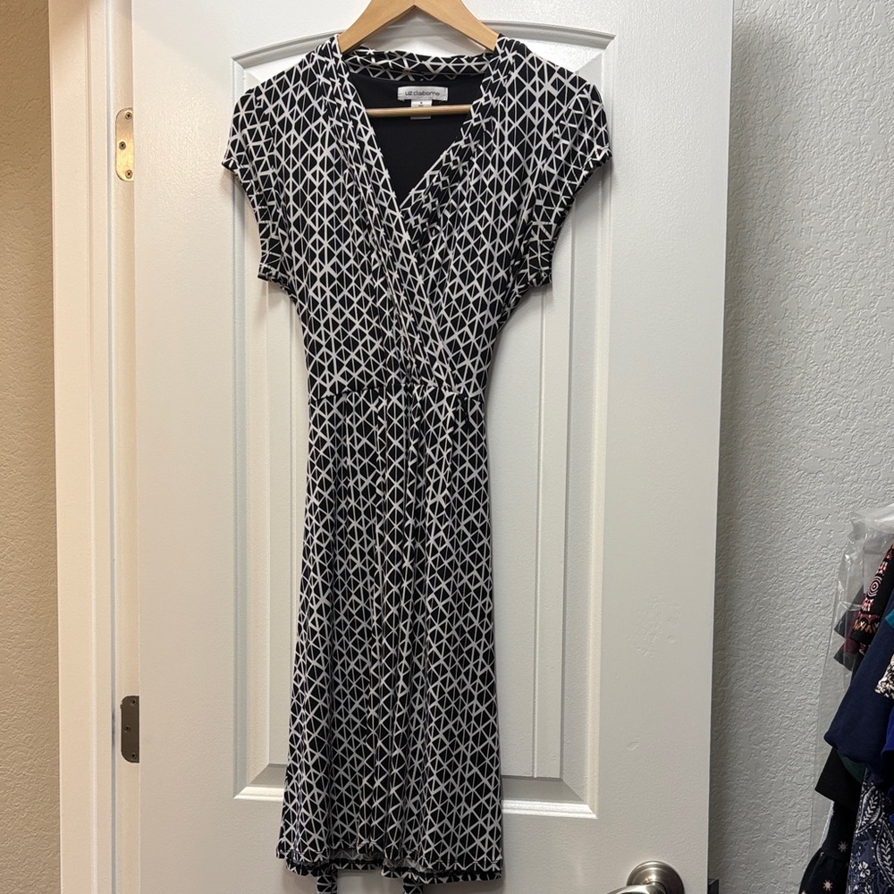 Liz Claiborne Black and White Geometric Wrap Midi Dress